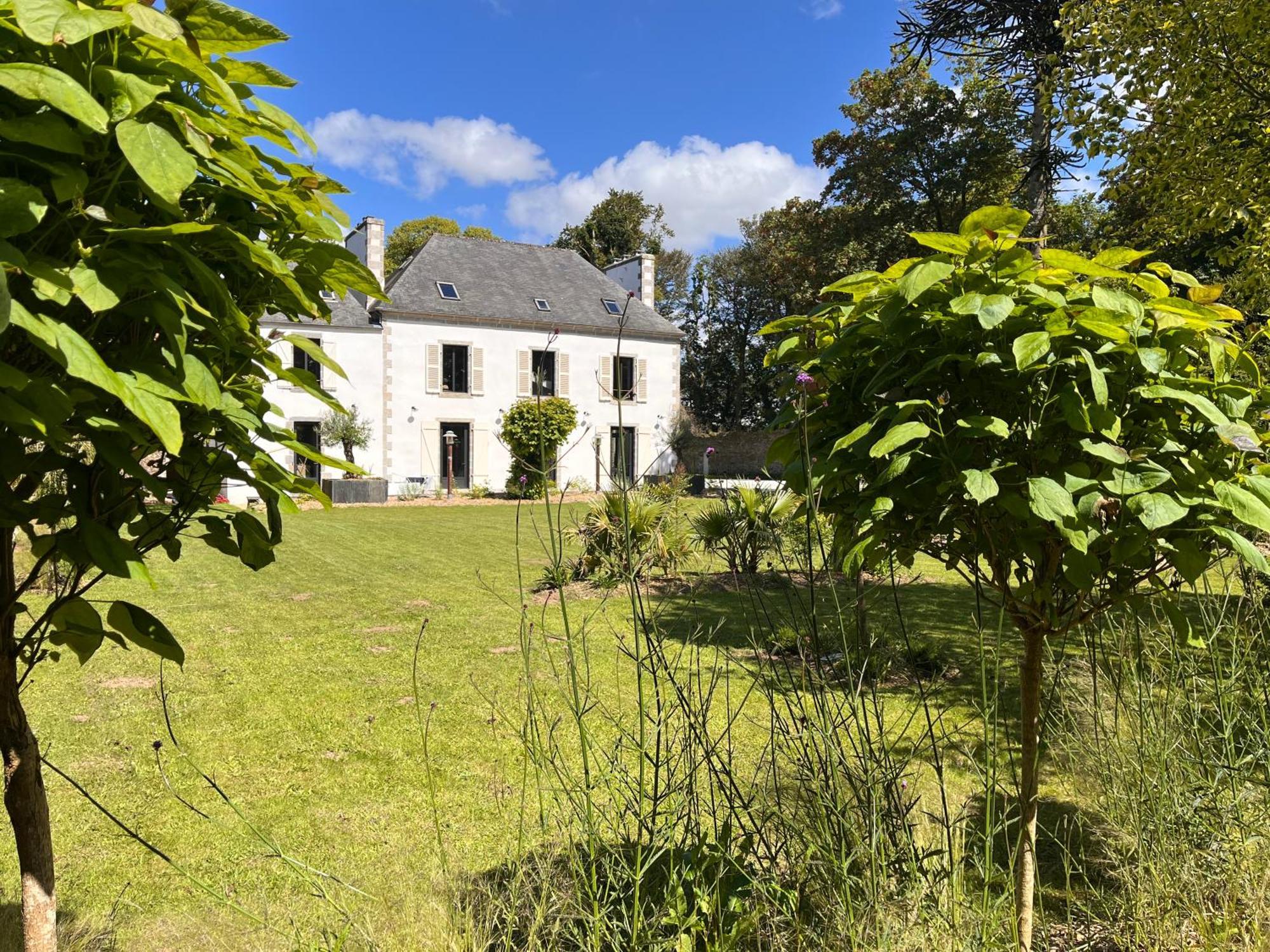 Manoir Du Menec Chambre Le Folgoet Exterior photo